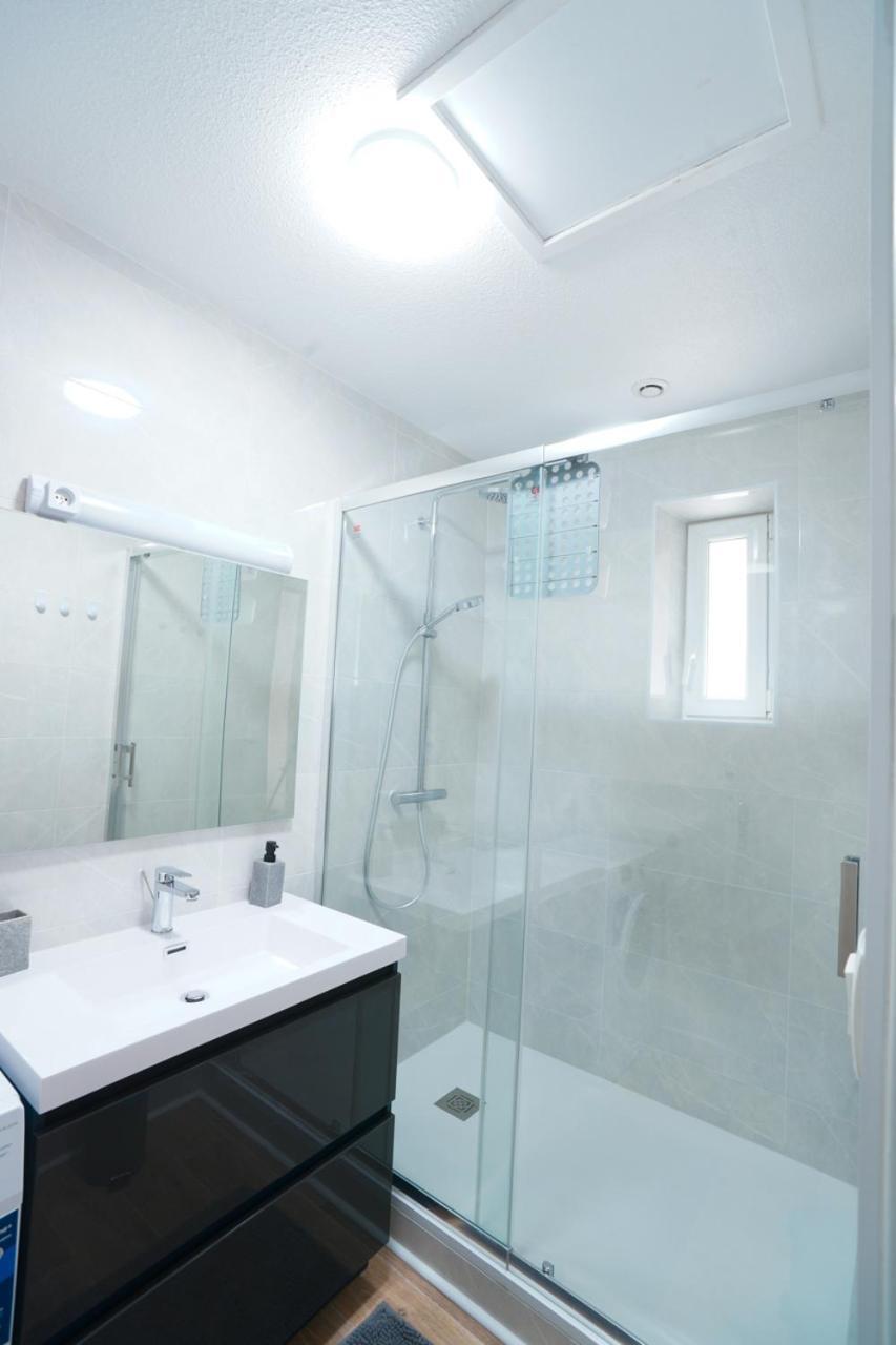 Appartement Du Forum,La Gare, 50 M2 , Climatisation, Garage, Cour ناربون المظهر الخارجي الصورة